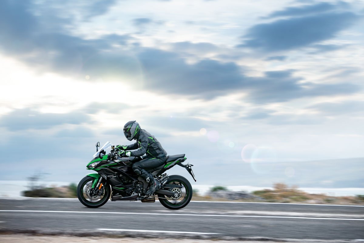 2023 Kawasaki NINJA 1000SX EMERALD BLAZED GREEN / METALLIC DIABLO BLACK / METALLIC GRAPHITE GRAY