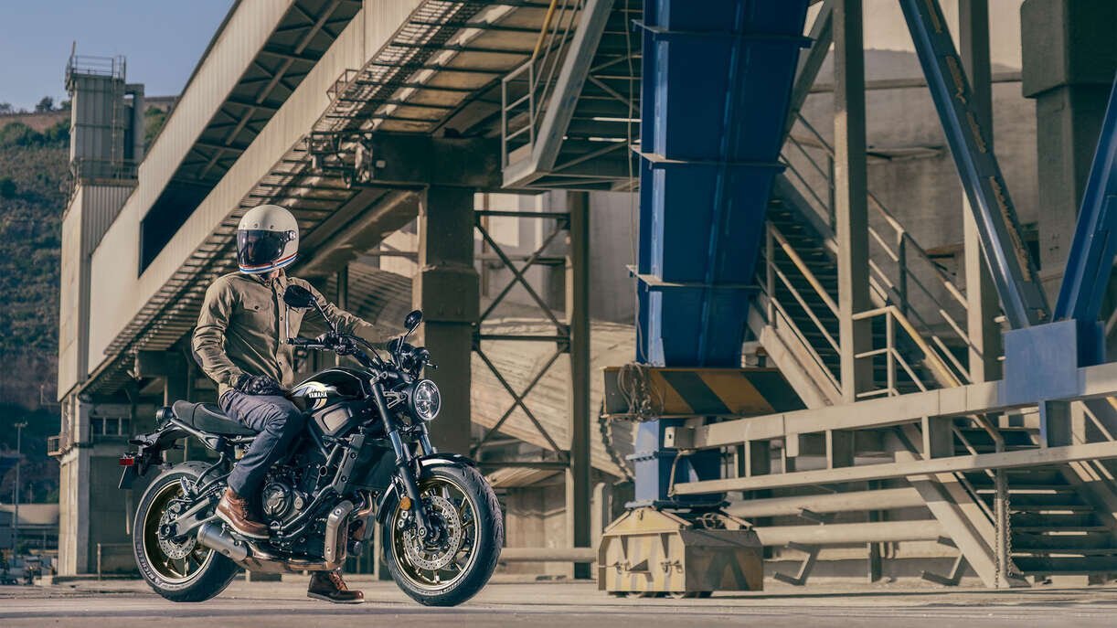 2023 Yamaha XSR700