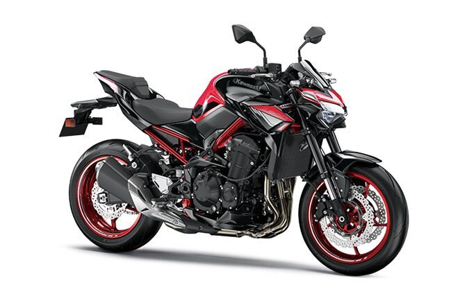 2024 Kawasaki Z900 CANDY PERSIMMON RED / EBONY