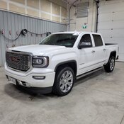 2017 GMC Denali, 4WD