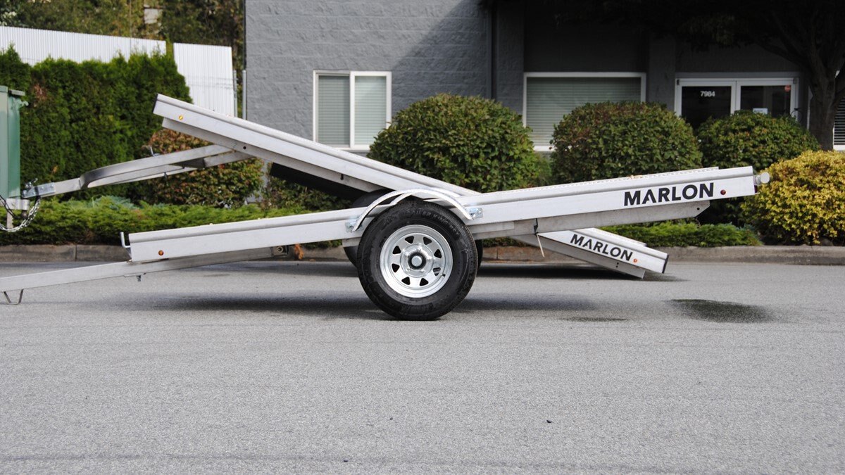 10' MARLON TWO PLACE MULTI TRAILER