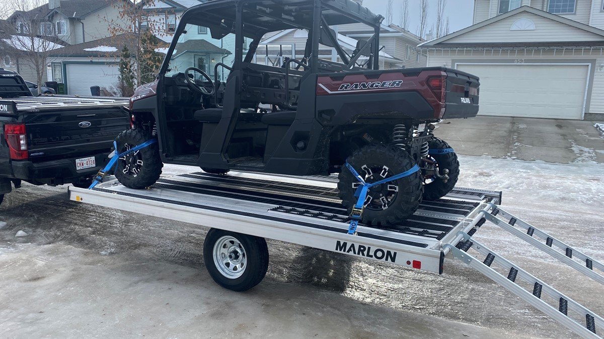 10' MARLON TWO PLACE MULTI TRAILER