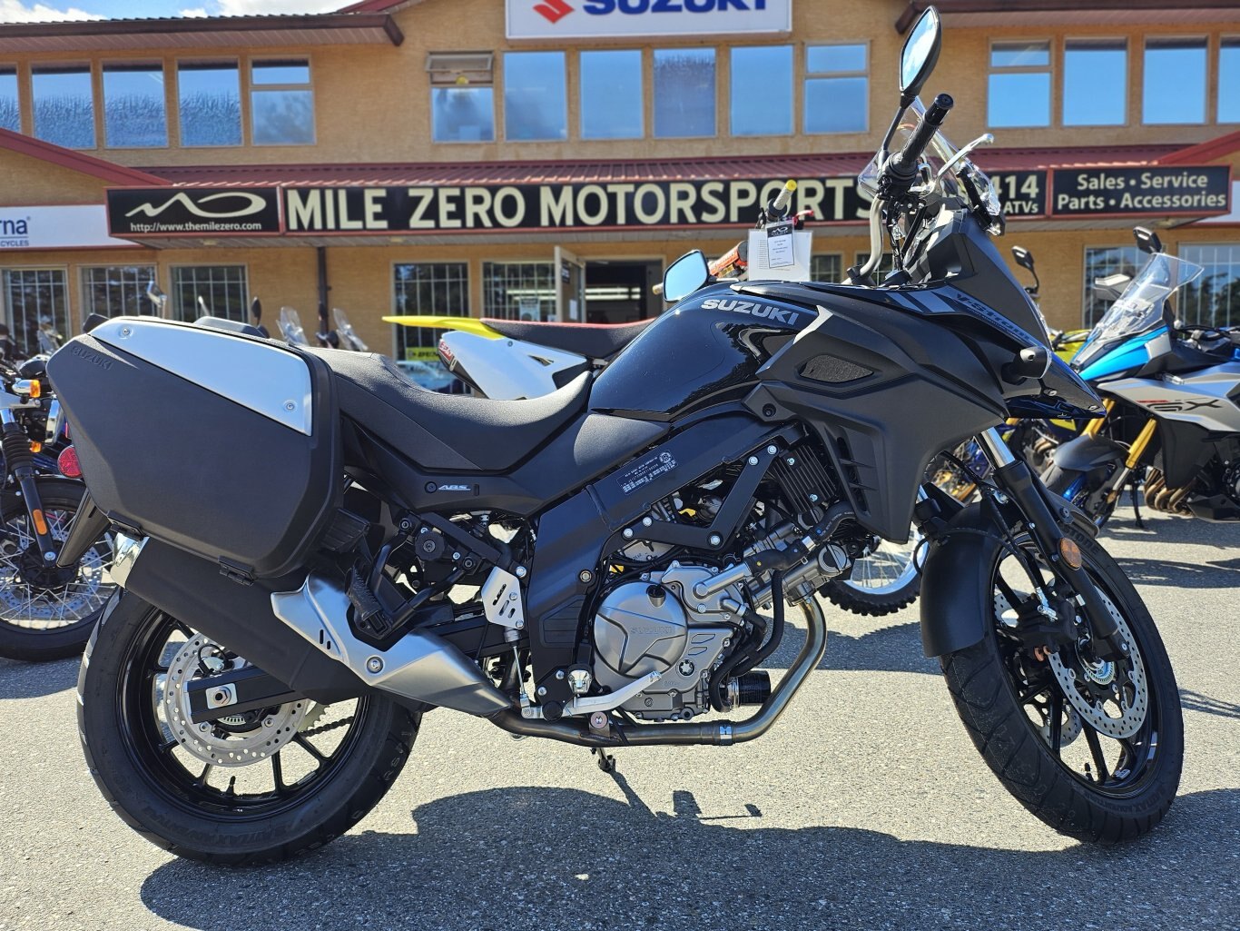 2024 Suzuki V-STROM 650A SE