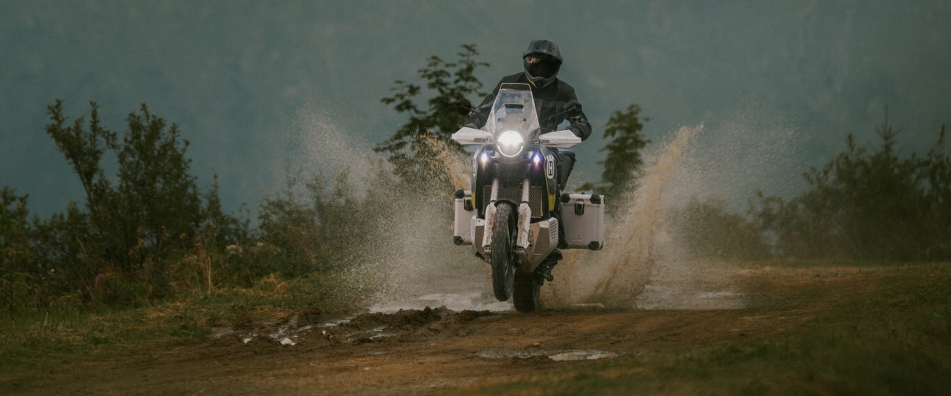 2025 Husqvarna Norden 901 Expedition