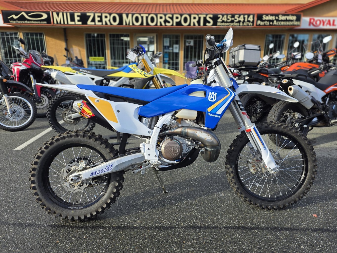 2025 TX 300 HERITAGE