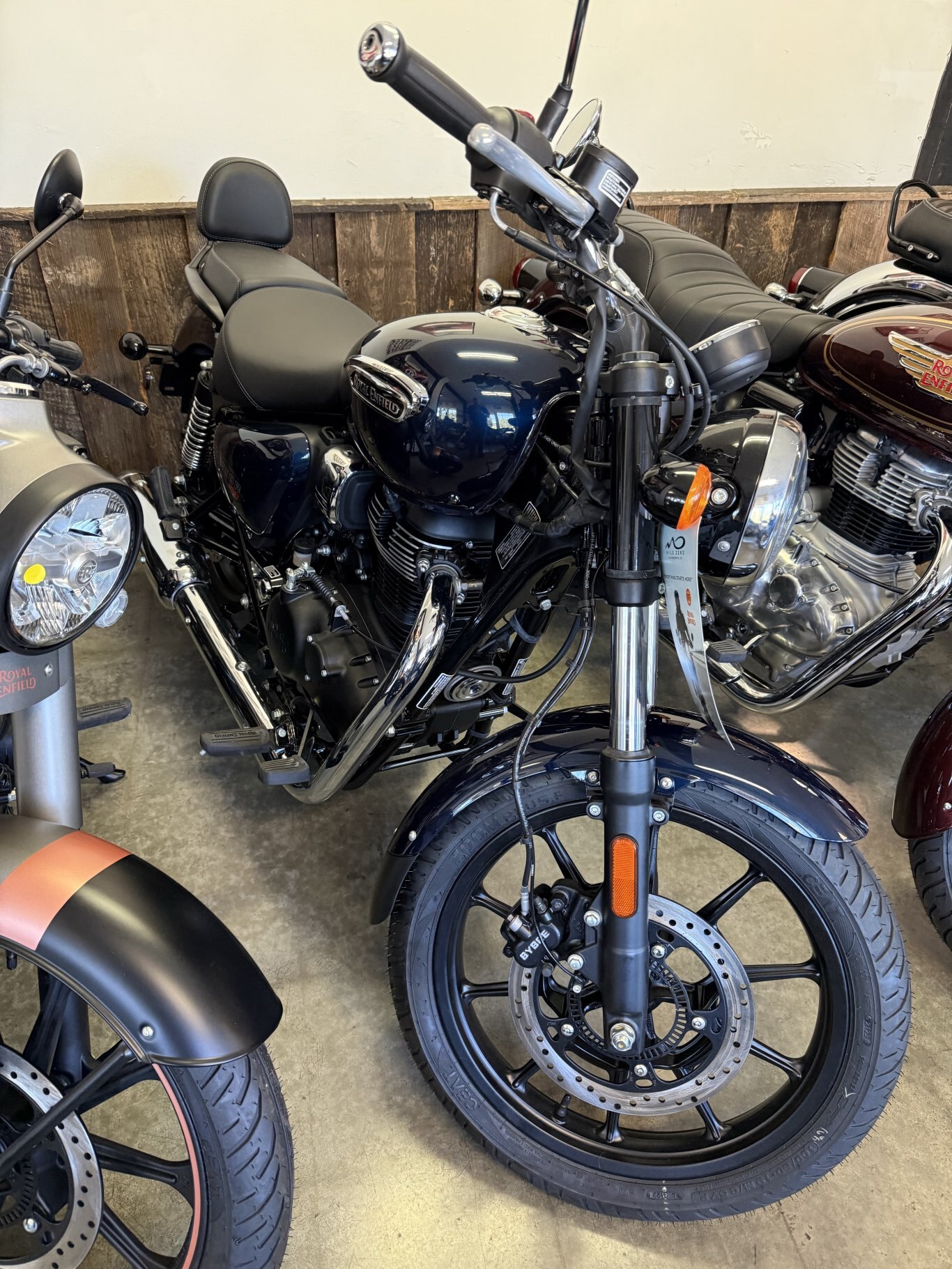 2024 Royal Enfield Meteor 350 Stellar Blue