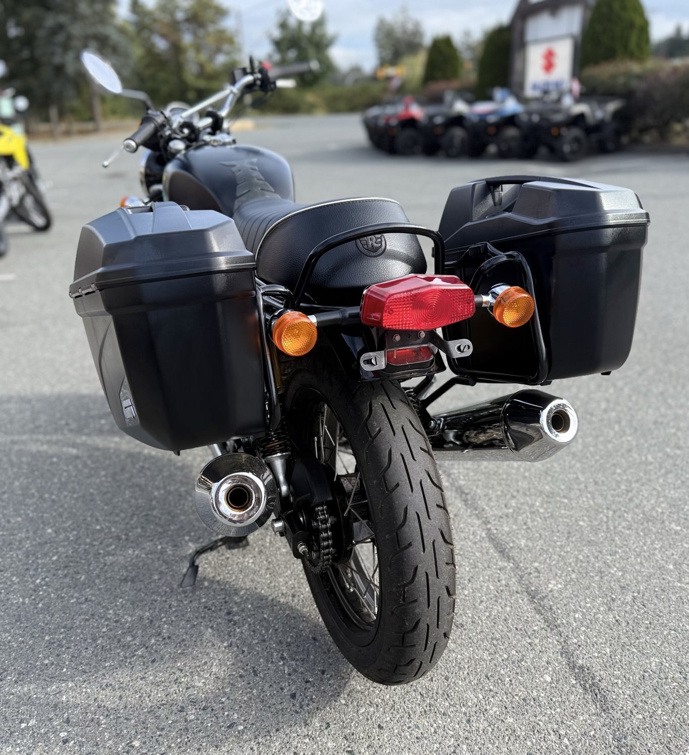 2023 Royal Enfield INT 650 Downtown Drag