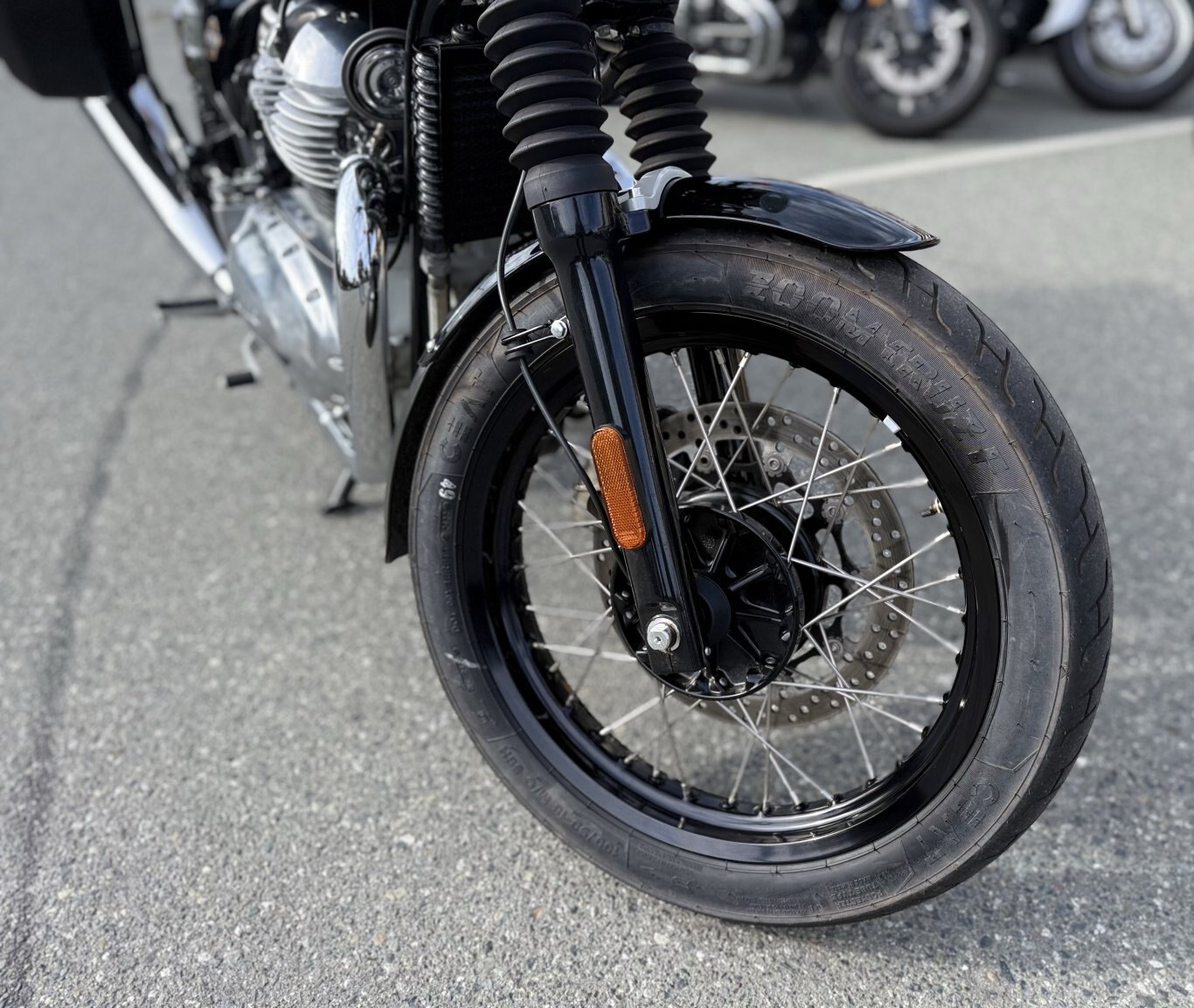2023 Royal Enfield INT 650 Downtown Drag
