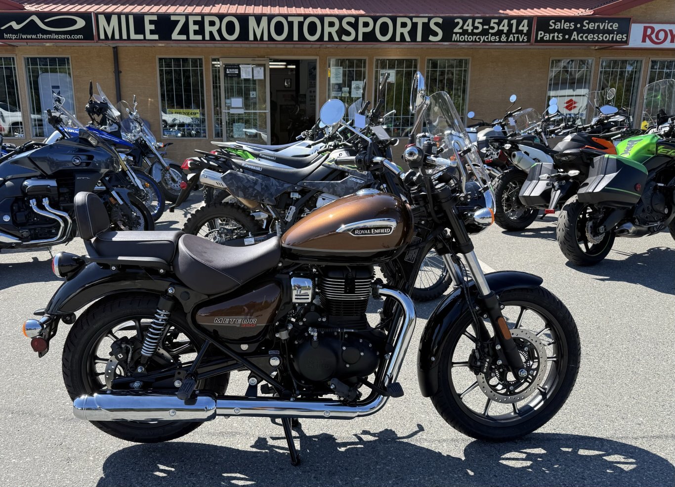2024 Royal Enfield Meteor 350 Supernova Brown