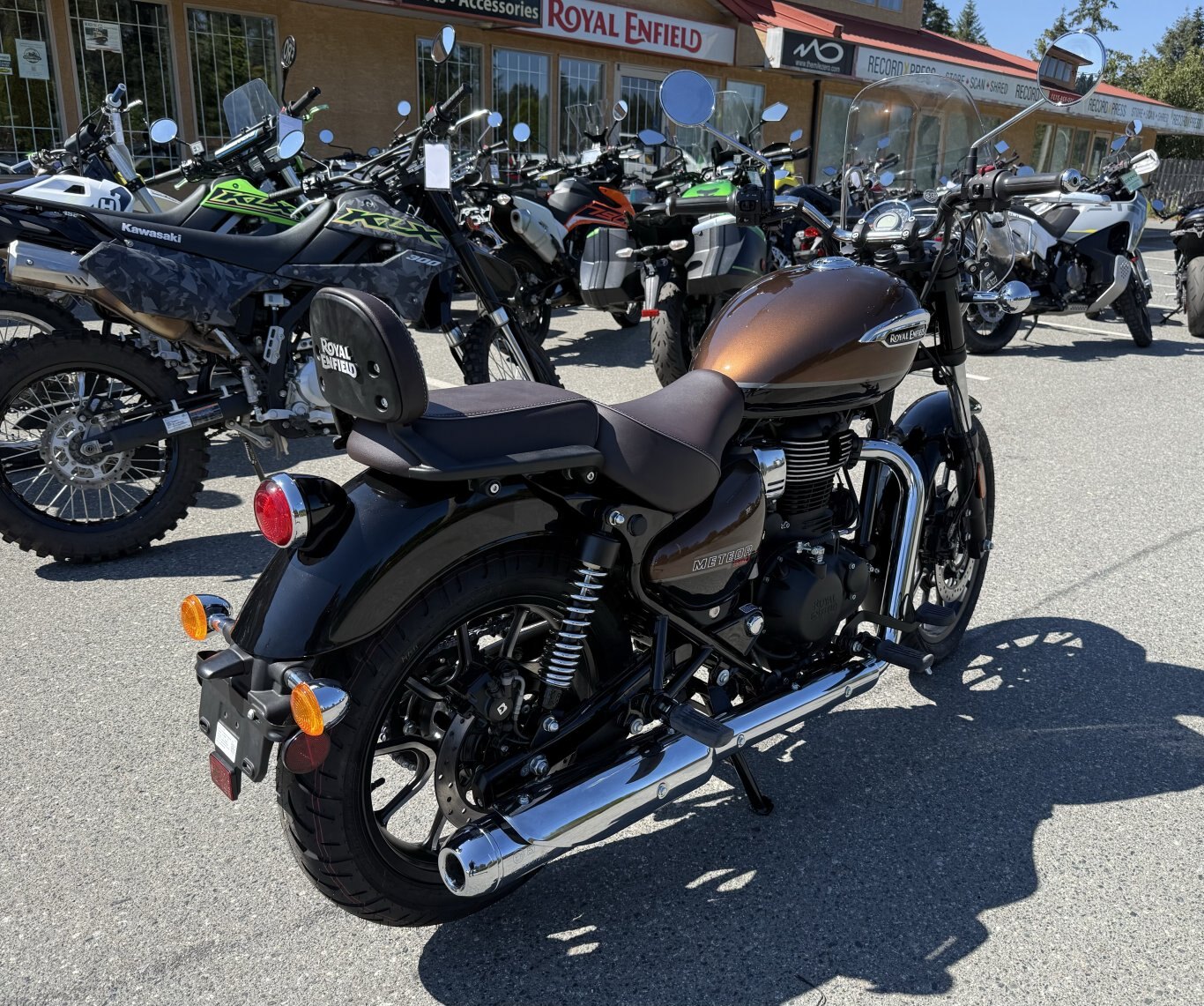 2024 Royal Enfield Meteor 350 Supernova Brown