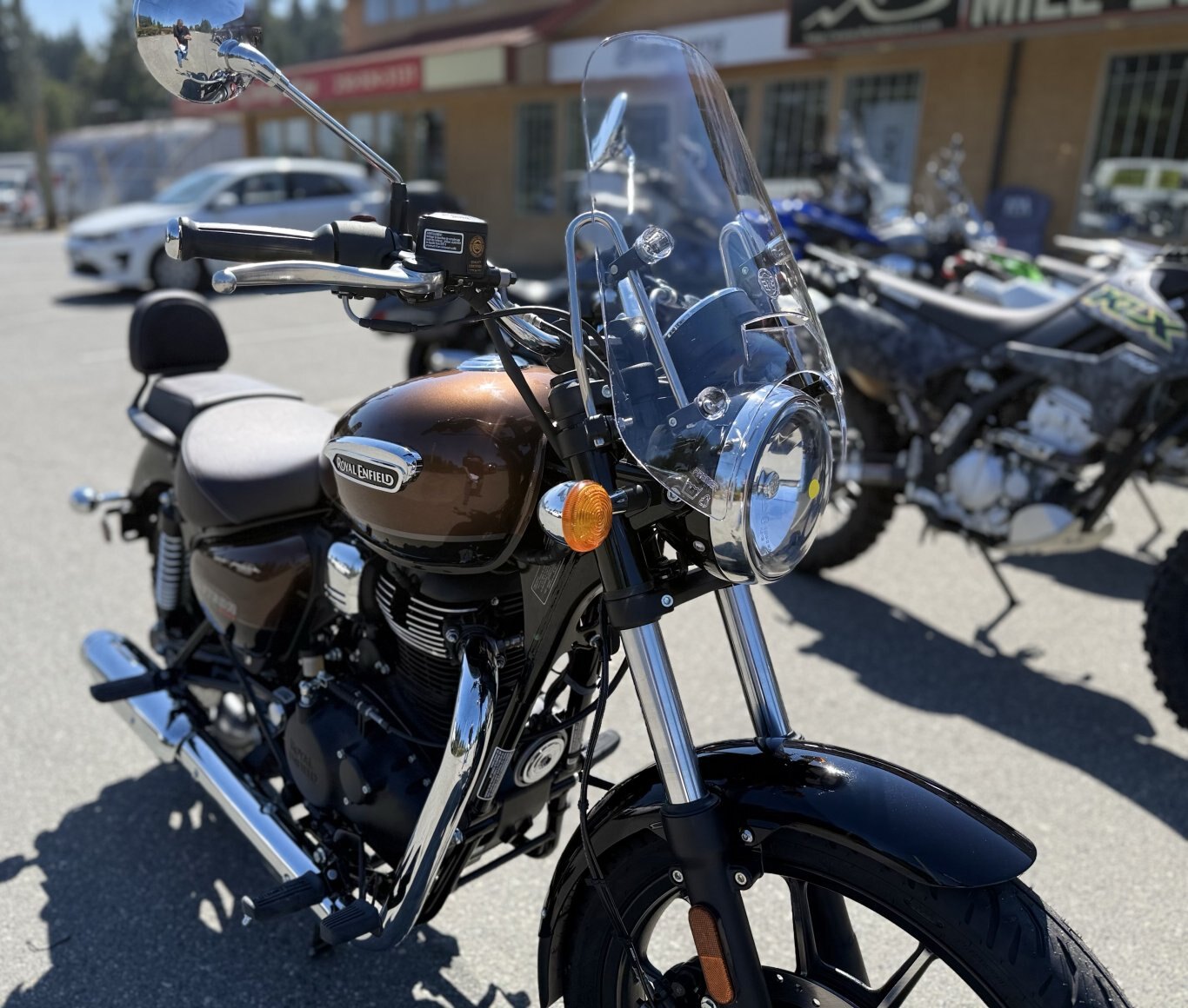 2024 Royal Enfield Meteor 350 Supernova Brown