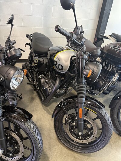 2024 Royal Enfield Hunter 350 Rebel Black