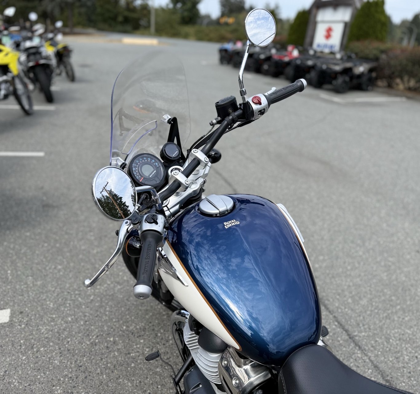 2025 Royal Enfield Super Meteor 650 Celestial Blue