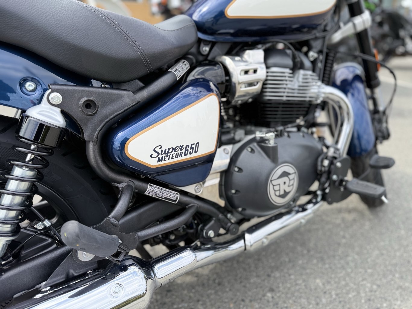 2025 Royal Enfield Super Meteor 650 Celestial Blue