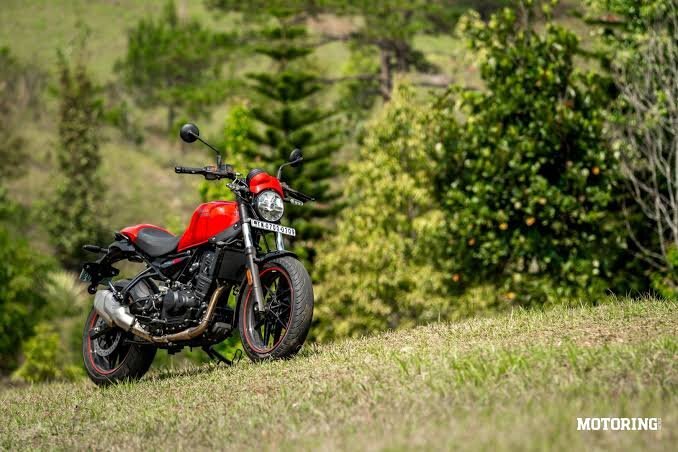 2027 Royal Enfield Guerrilla 450 Apex Red