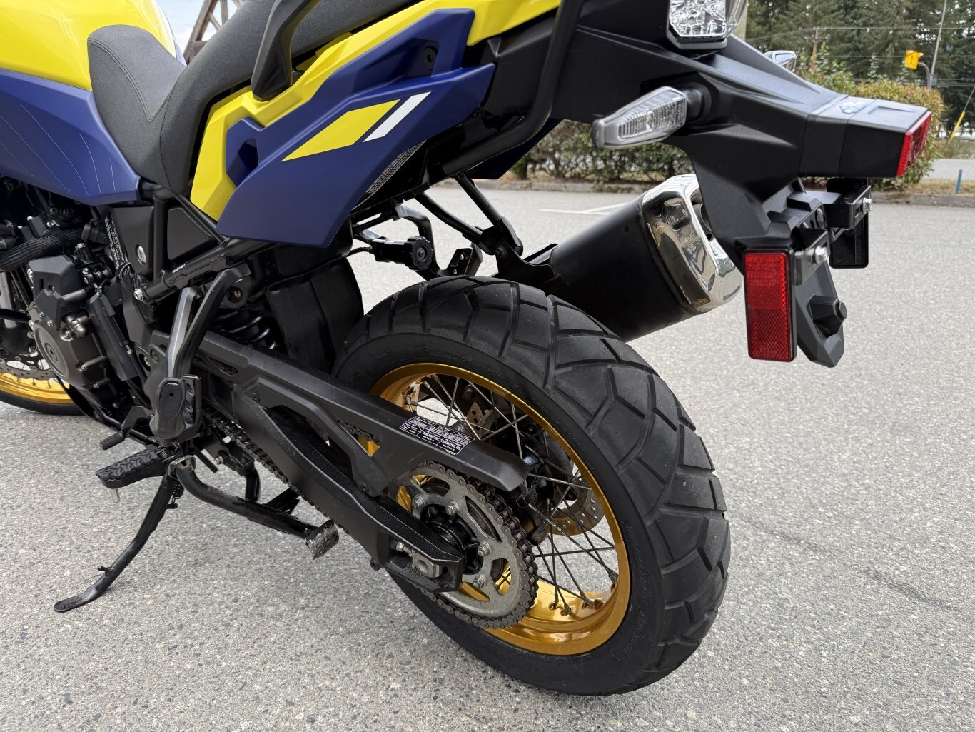 2023 Suzuki V STROM 800DE Champion Yellow No. 2