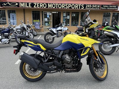 2023 Suzuki V-STROM 800DE Champion Yellow No. 2