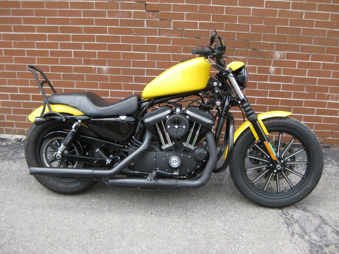 2015 Harley-Davidson XL883N Iron