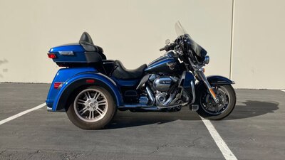 2018 115th Anniversary FLHTCUTG Tri-Glide -  CONGRATS TO SIR WES  “THE ROAD WARRIOR” & LADY JENNY “THE WIND SISTER” ON THE ADOPTION OF THIS ANNIVERSARY HARLEY DAVIDSON TRI-GLIDE - COMBINES POWER, PERFORMANCE & COMFORT - EITHER CUTTIN CITY GRID OR CARVIN CANYONS YOU WILL ARRIVE IN STYLE - THANKS FROM GARY & TEAM CYCLE WORLD !!!!