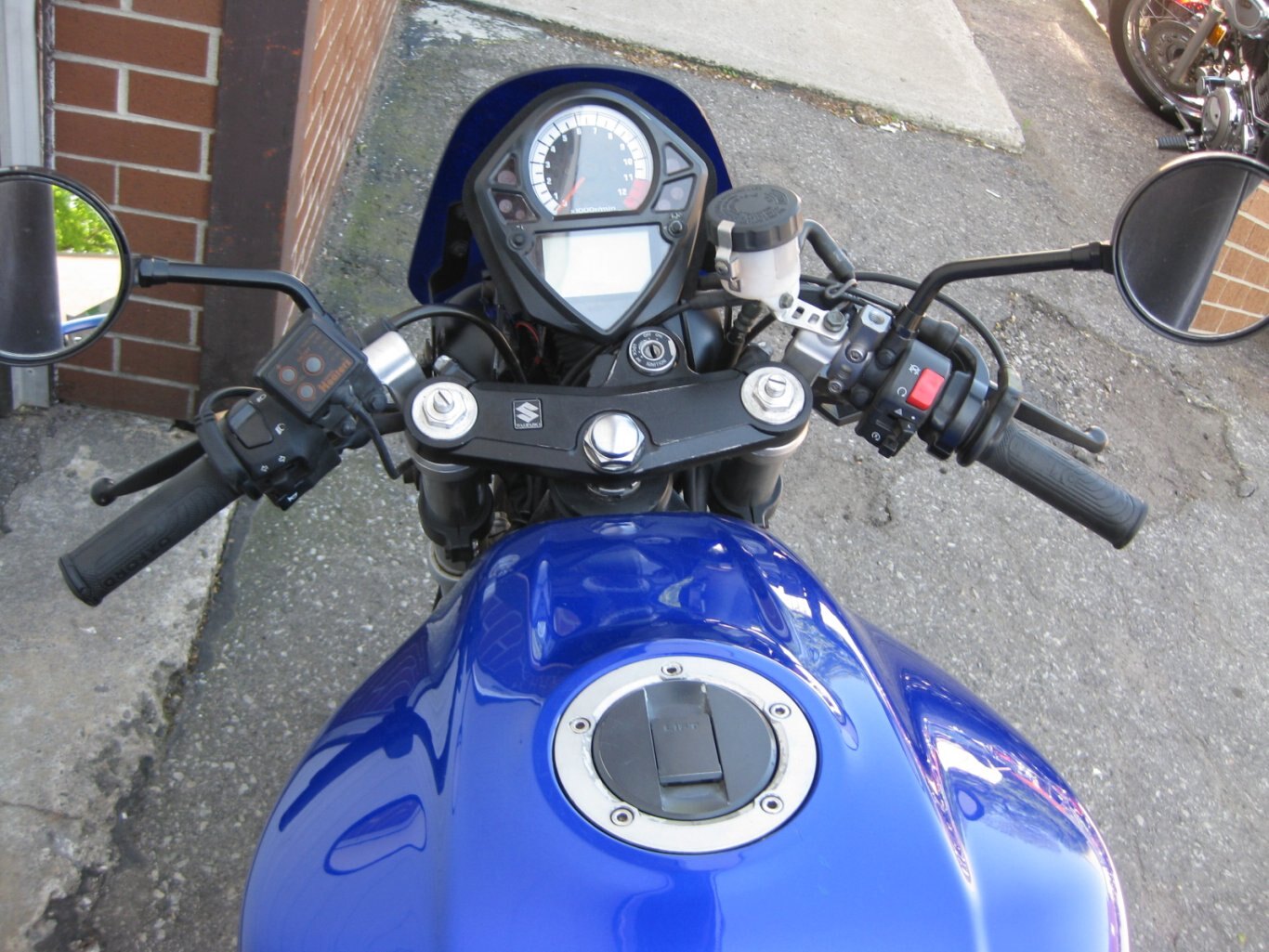 2005 Suzuki SV650S