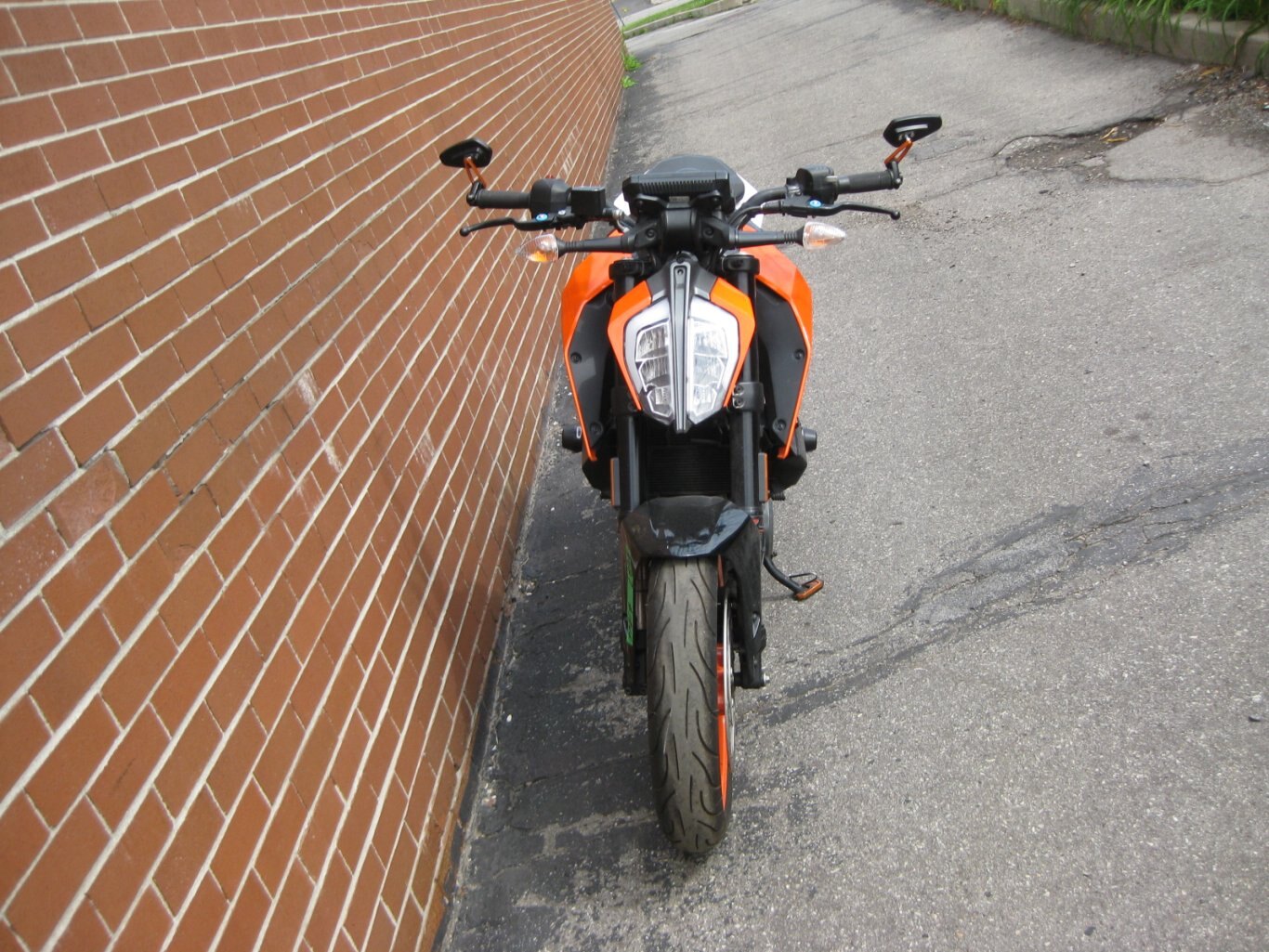 2020 KTM 390 DUKE SOLD AND CONGRATULATIONS SIR SEMAYAWE “A FELLOW ROAD WARRIOR ! WELCOME TO THE COMMUNITY OF THE KTM DUKE 390 – SPORT STYLE RIDIN “CARVIN THE CANYONS” OR “CUTTIN” CITY GRID TO THE FREEDOM ZONE WITH THANKS FROM TEAM CYCLE WORLD!!!!