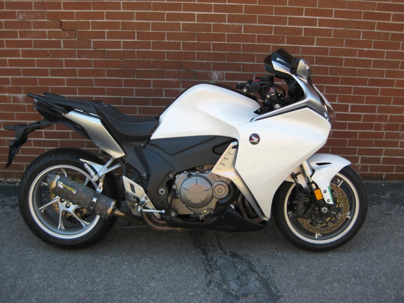 2010  VFR1200FA