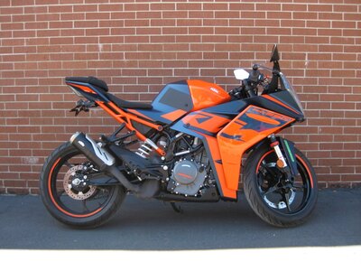 2022 KTM RC 390