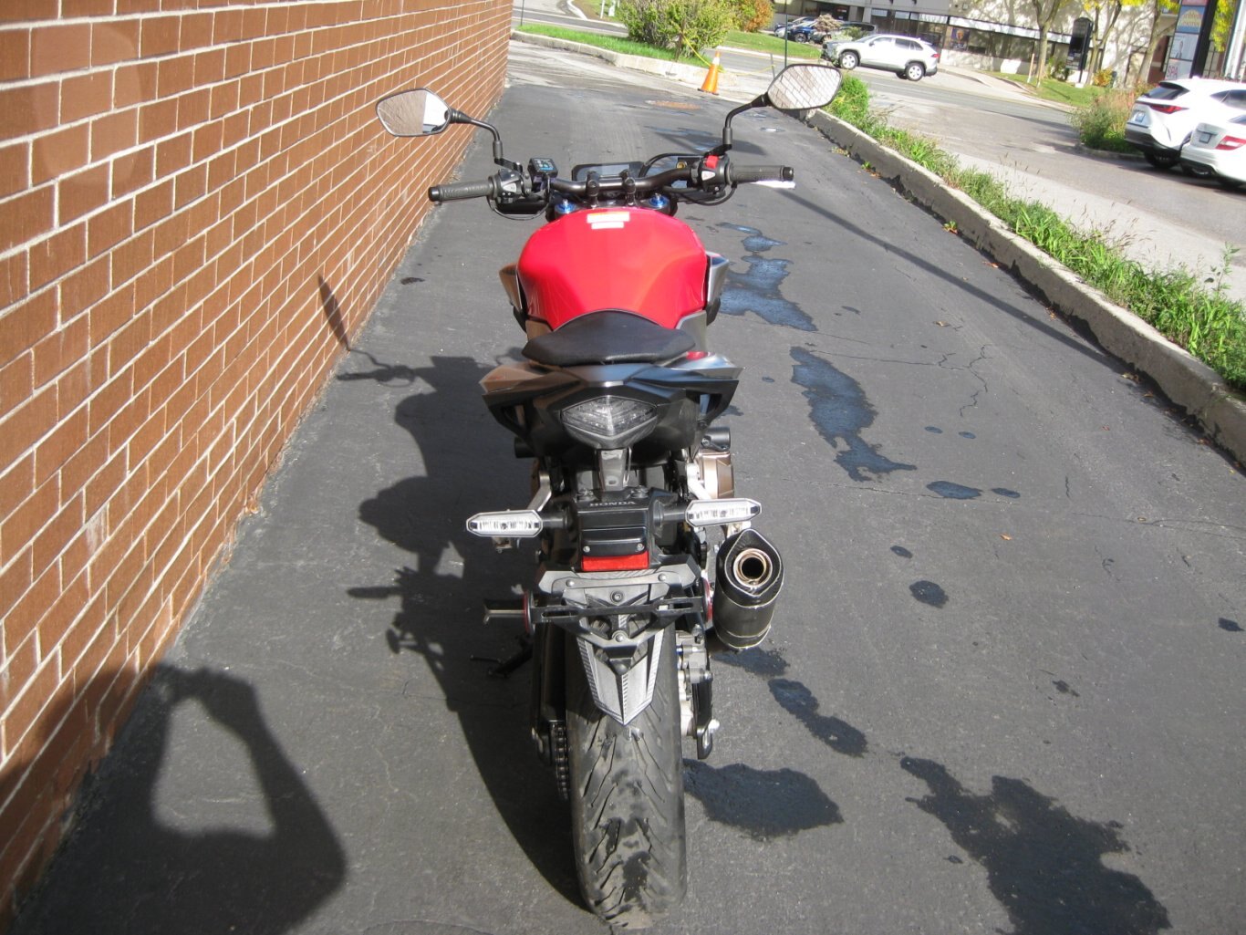 2020 HONDA CB500 FA ABS CONGRATS TO SIR BENJAMIN “THE ROAD WARRIOR” ON THE ADOPTION OF THE CB500 FA ABS THE ULTIMATE SPORT STYLE STREET FIGHTER COMBINES POWER, PERFORMANCE & COMFORT EITHER CUTTIN CITY GRID OR CARVIN CANYONS YOU WILL ARRIVE IN STYLE THANKS FROM GARY & TEAM CYCLE WORLD !!!!