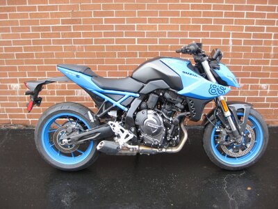 2023 SUZUKI GSX 8S