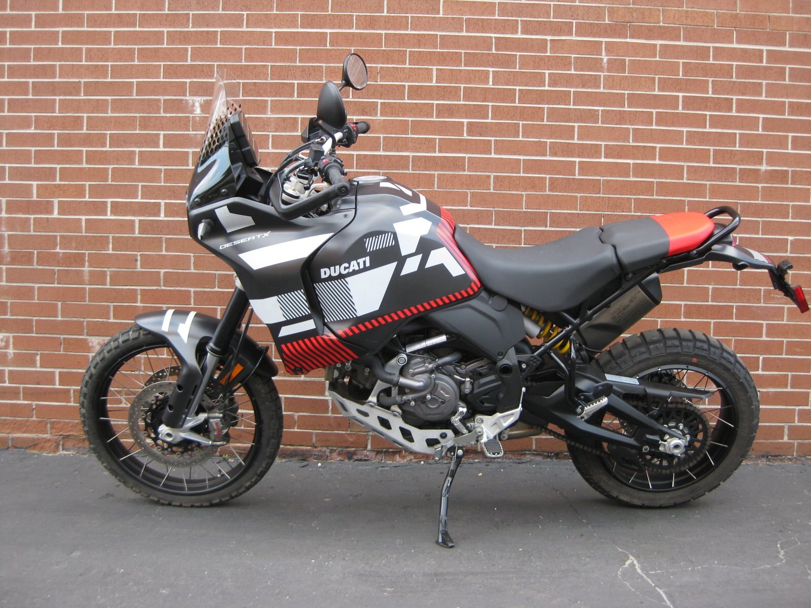 2023 DUCATI DESERT X