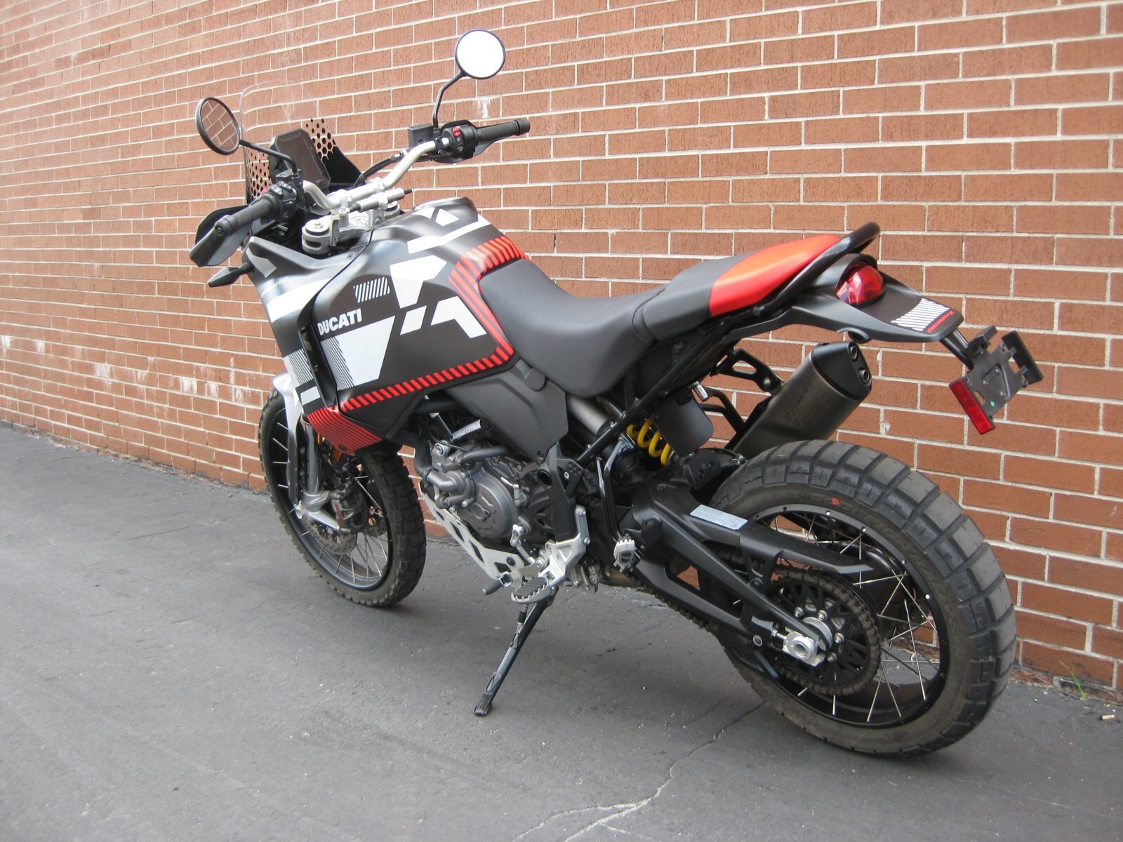 2023 DUCATI DESERT X