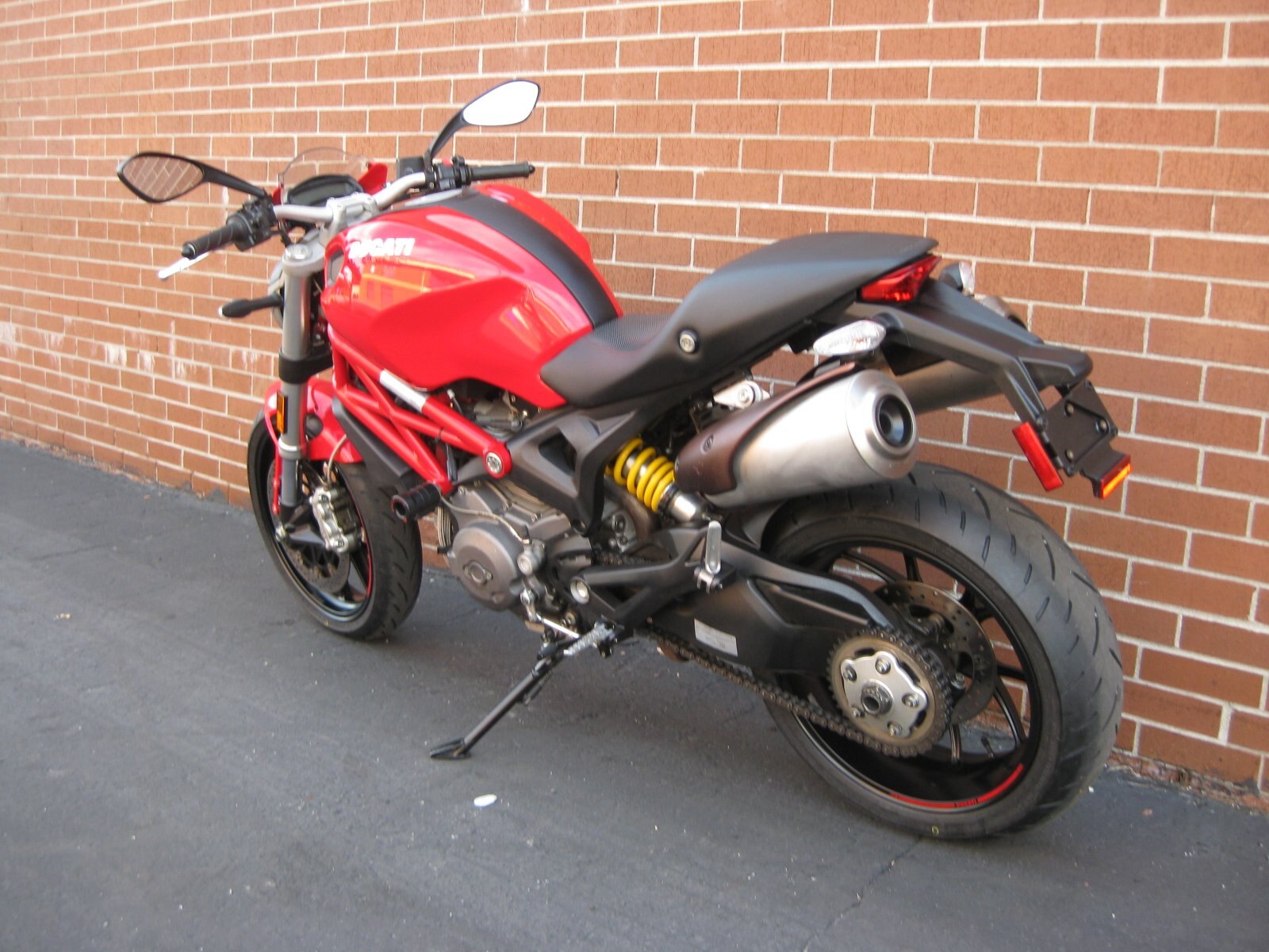 2011 DUCATI MONSTER 796