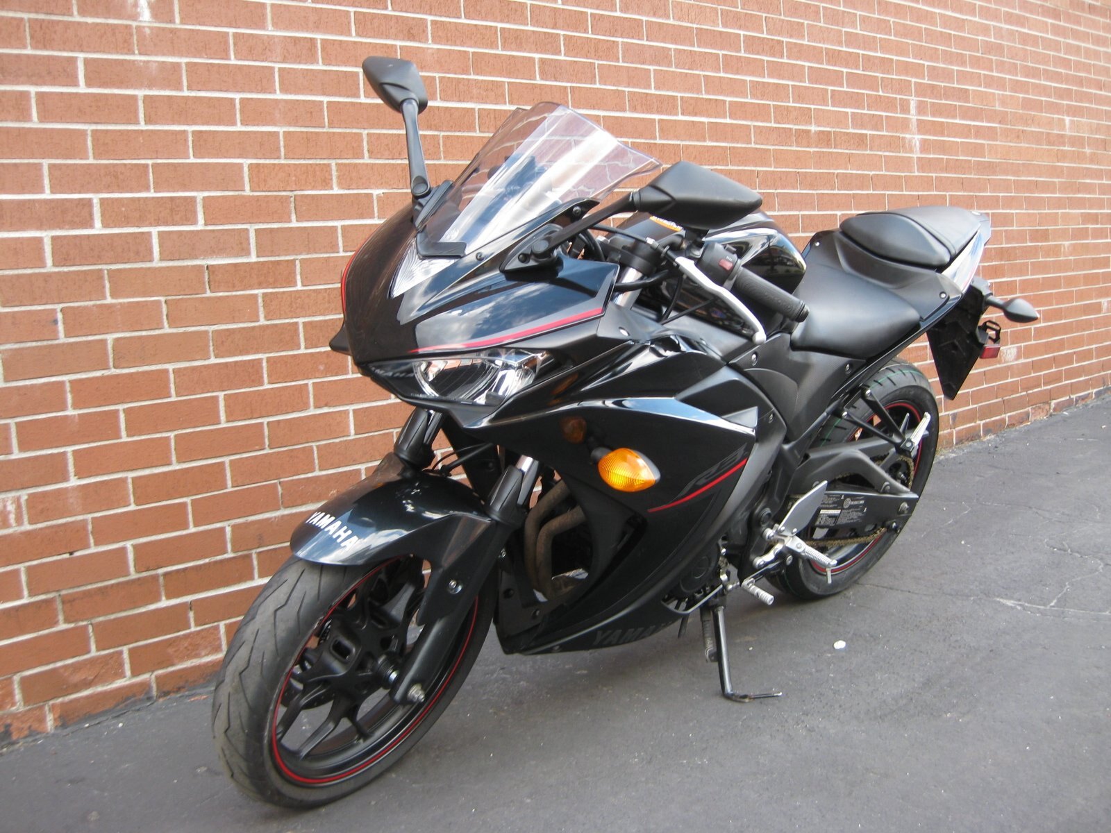 2018 YAMAHA R3