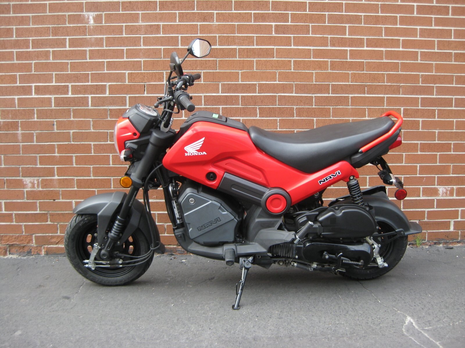 2022 HONDA NAVI