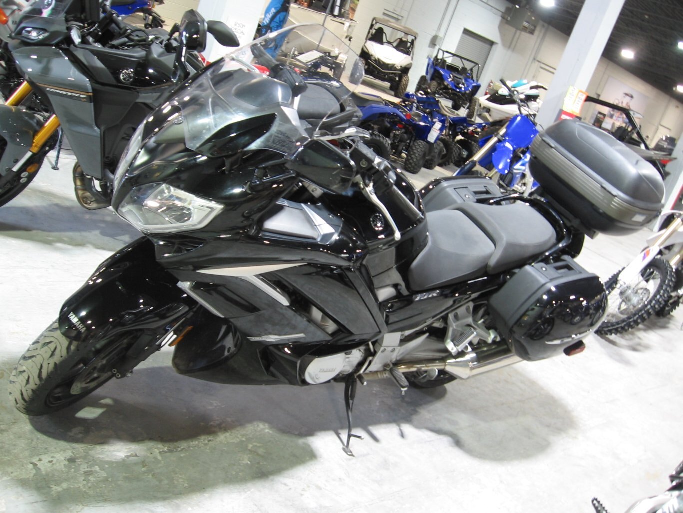 2014 Yamaha FJR 1300 sport touring bike