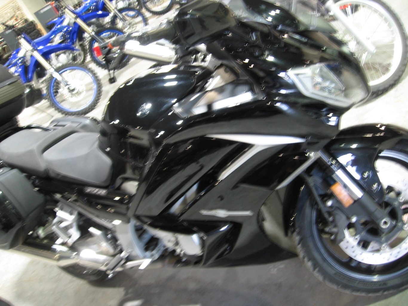 2014 Yamaha FJR 1300 sport touring bike