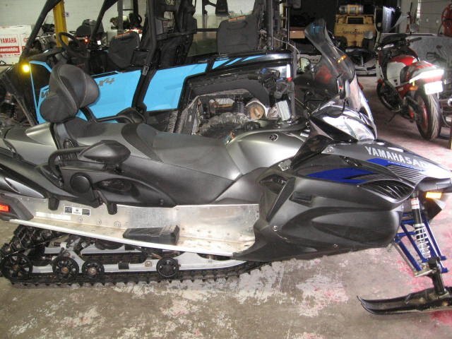 Very nice 2016 Yamaha Venture TF with power steering