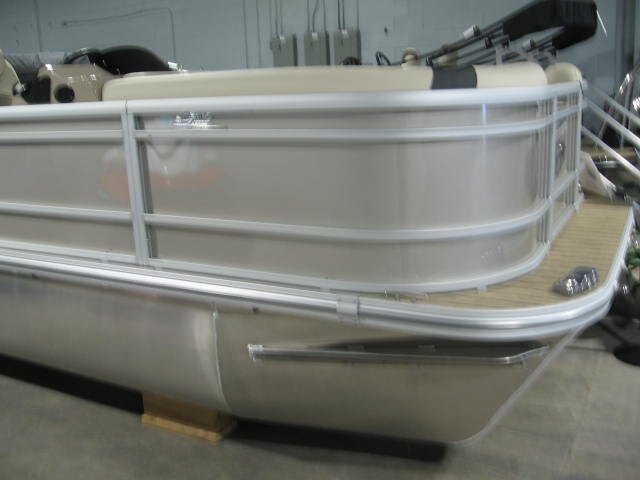 2025 SunCatcher Select 18 C