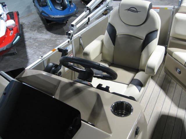 2025 SunCatcher Select 18 C