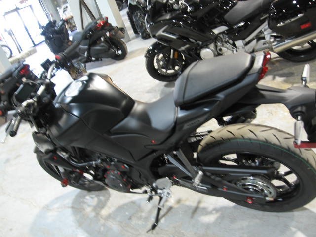 As new 2025 MT 03 less than 100 kms