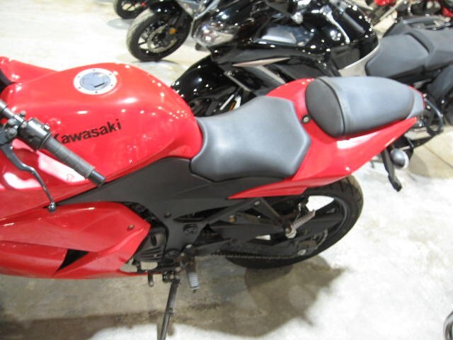 Low km 2012 Ninja 250 with a few scrapes