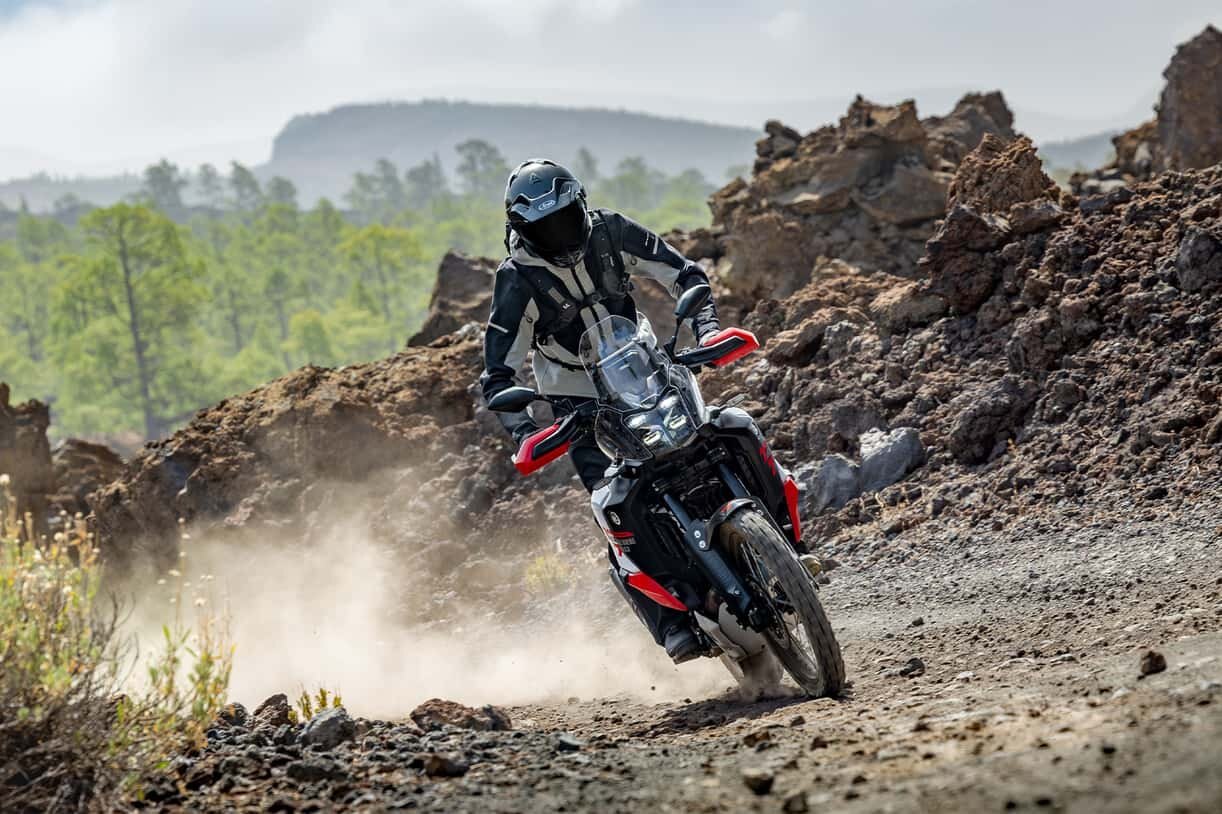 2026 Yamaha Ténéré 700 World Raid Redline/White