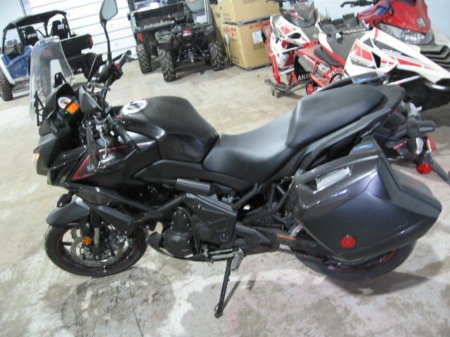 Excellent 2018 Kawasaki Versys 650 LT with hard bags