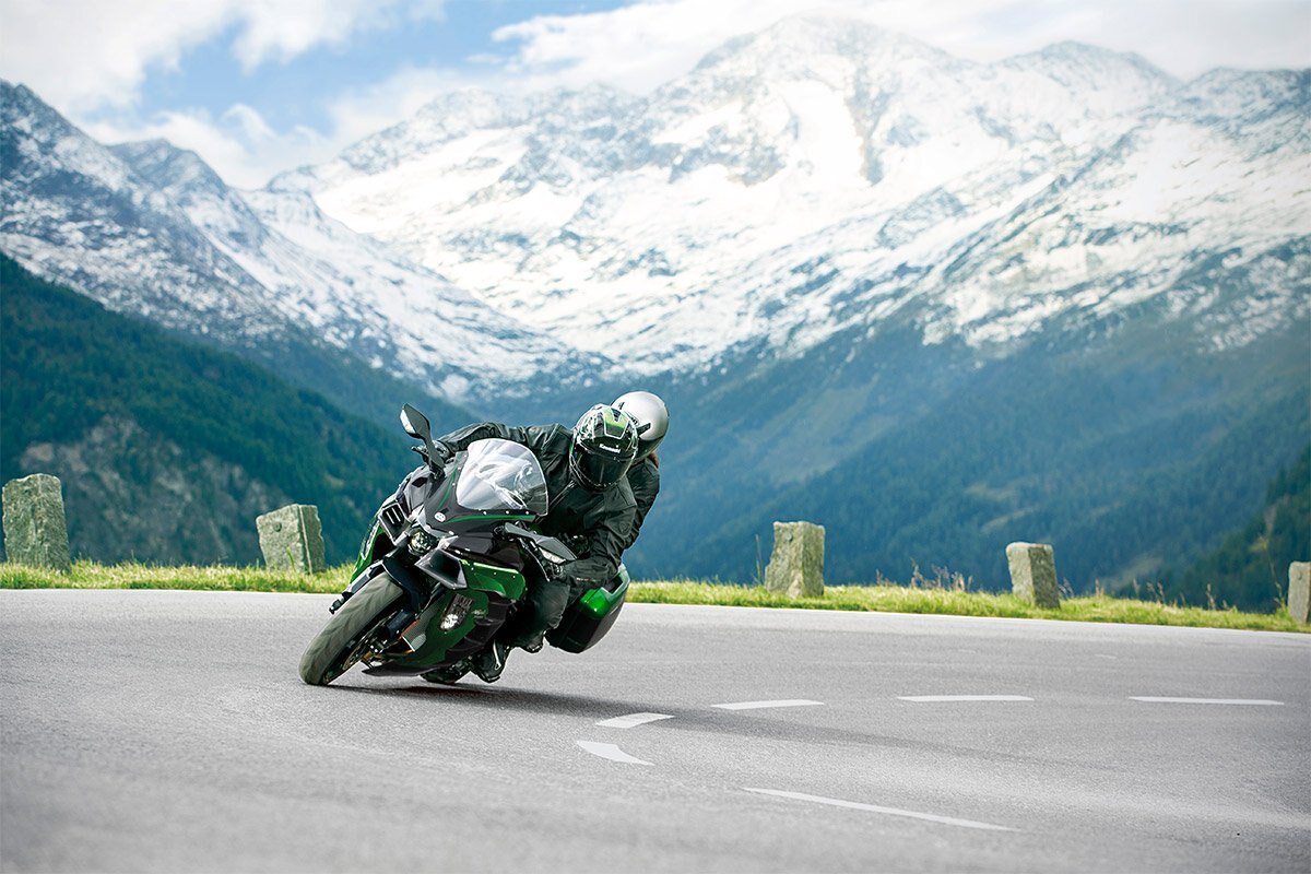 2021 Kawasaki Ninja H2 SX SE+