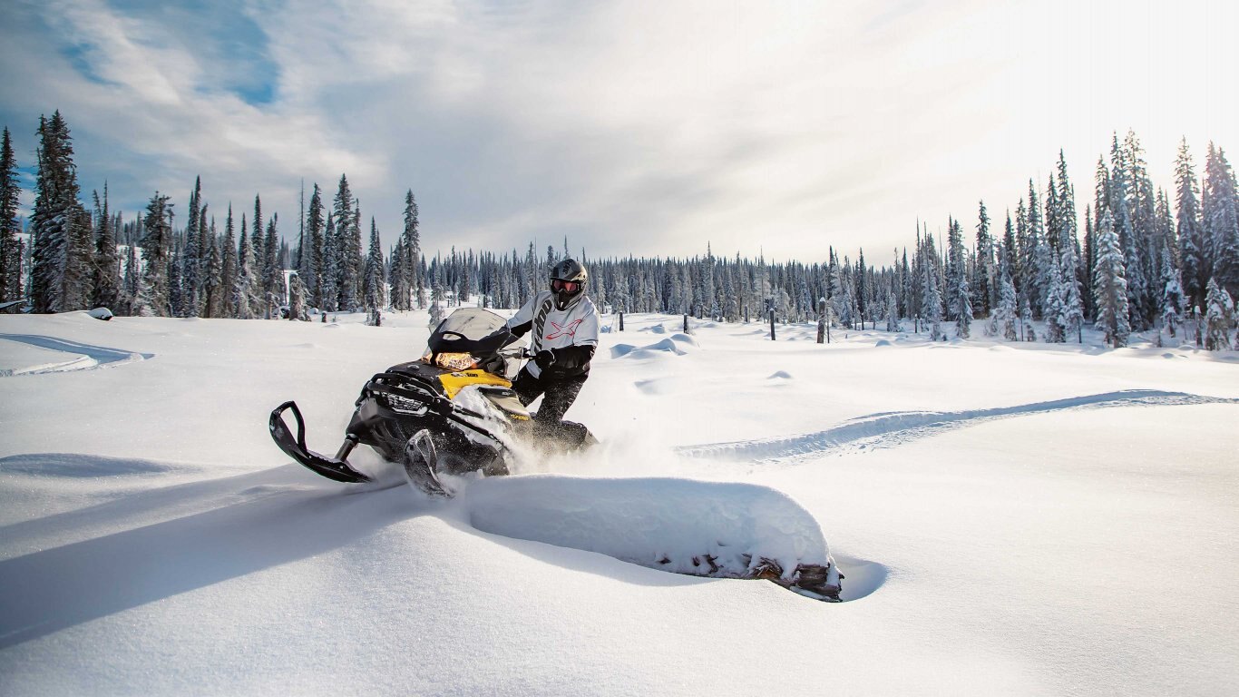 2022 Ski Doo Tundra LT Rotax® 600 EFI