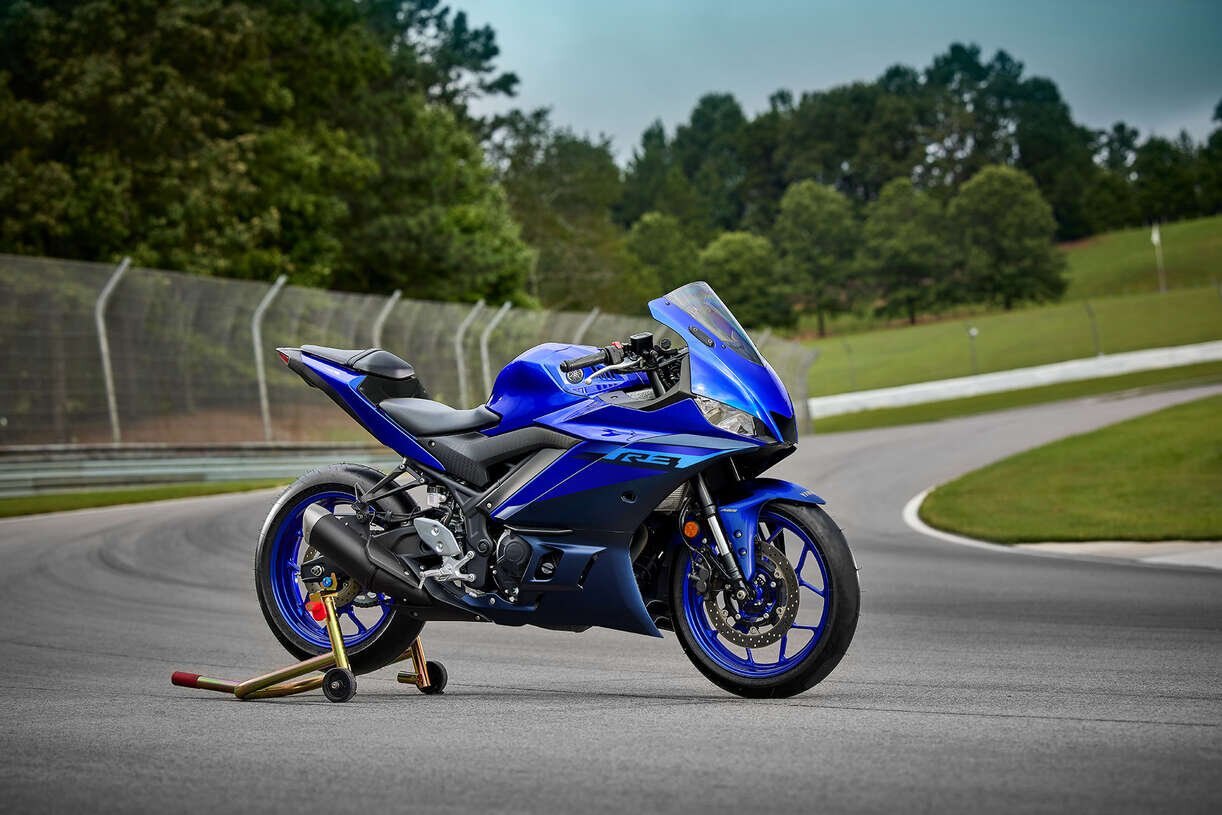 2024 Yamaha YZF R3 Team Yamaha Blue