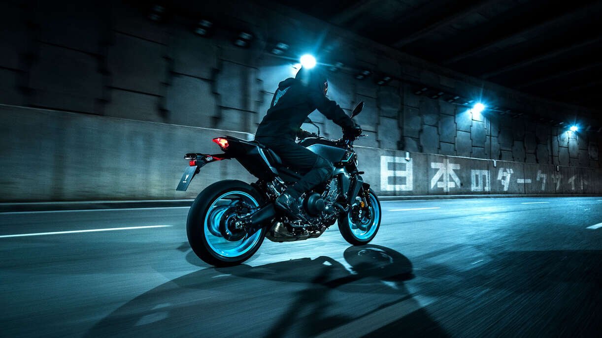 2024 Yamaha MT 09 Midnight Cyan