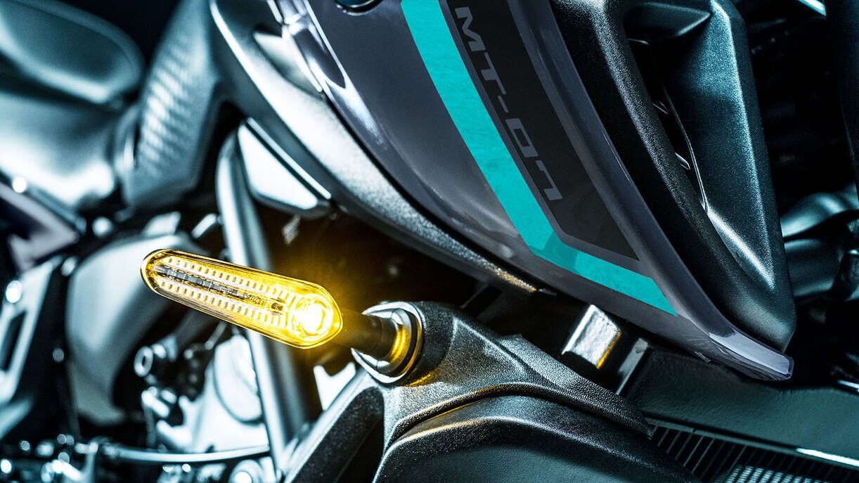 2024 Yamaha MT 07 Midnight Cyan