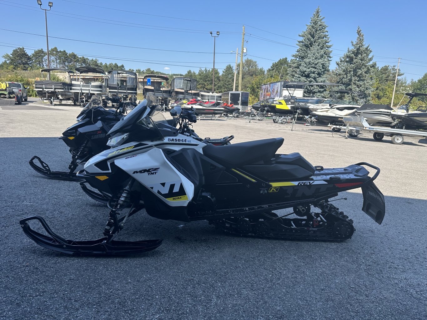 2019 Ski Doo MXZ TNT Rotax 600R E TEC