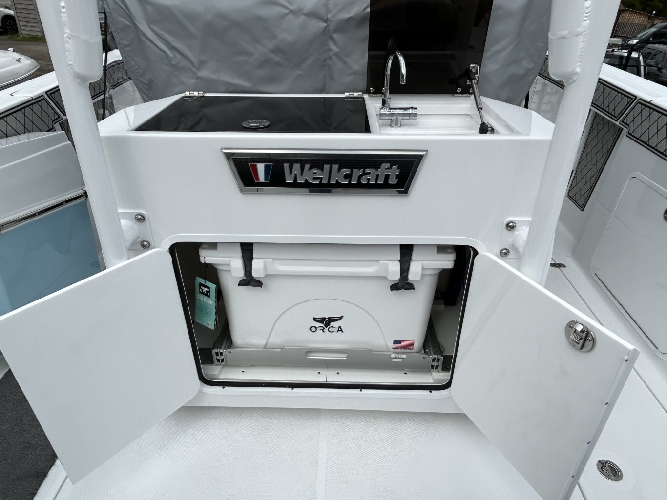 2024 Wellcraft 302 Fisherman with Scarab Offshore Package